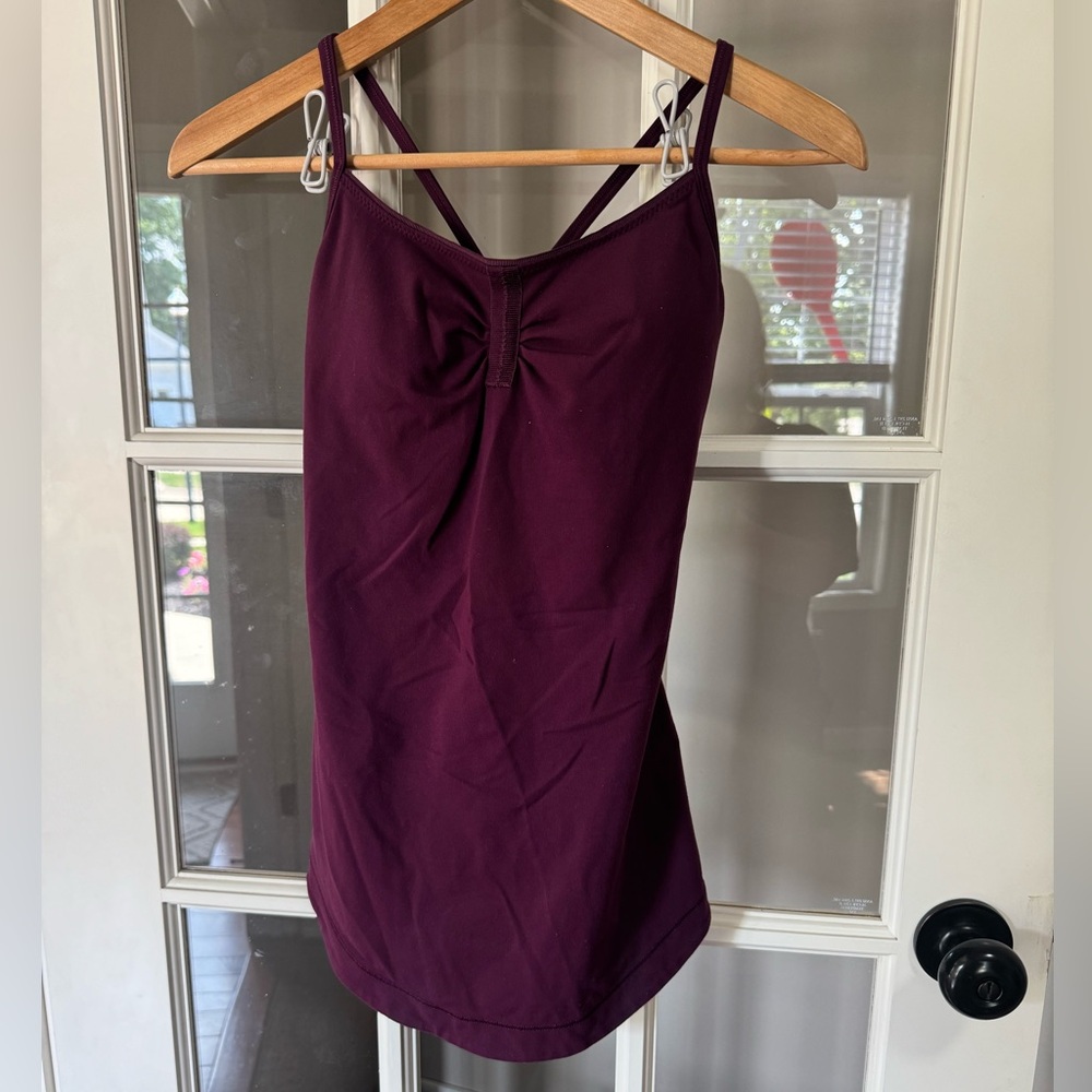 Lululemon maroon tank top-est size 2-4